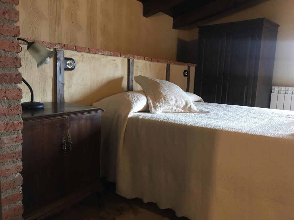 Hotel Rural La Muralla De Ледесма Экстерьер фото